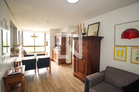 Sala de apartamento para alugar com 2 quartos, 88m² em Medianeira, Porto Alegre