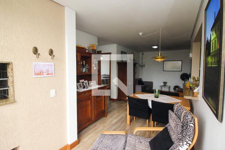 Sala de apartamento para alugar com 2 quartos, 88m² em Medianeira, Porto Alegre
