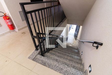 Escada de apartamento à venda com 2 quartos, 37m² em Vila Nivi, São Paulo