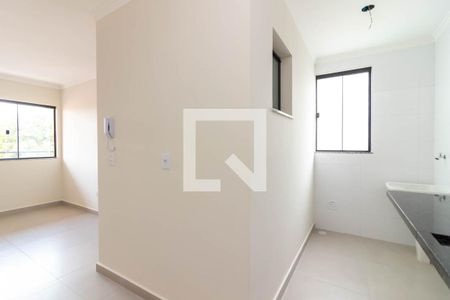 Cozinha de apartamento à venda com 2 quartos, 37m² em Vila Nivi, São Paulo