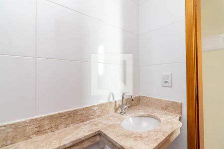 Banheiro de apartamento à venda com 2 quartos, 44m² em Vila Nivi, São Paulo
