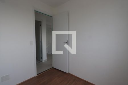 Quarto 2 de apartamento para alugar com 2 quartos, 44m² em Parque Sao Rafael, São Paulo