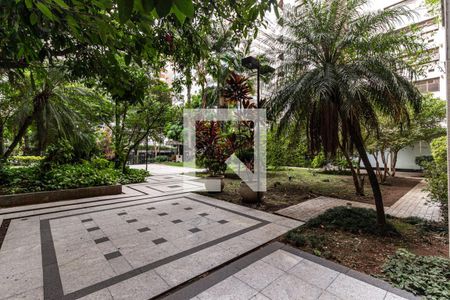 Jardim Frontal de apartamento à venda com 3 quartos, 380m² em Santa Cecilia, São Paulo