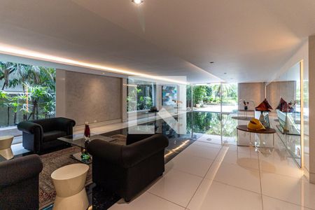 Hall de Entrada de apartamento à venda com 3 quartos, 380m² em Santa Cecilia, São Paulo
