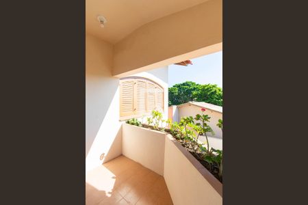 Varanda da Suíte  de casa à venda com 4 quartos, 240m² em Niterói, Canoas