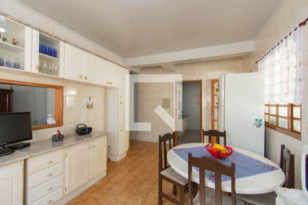 Cozinha de casa à venda com 4 quartos, 240m² em Niterói, Canoas