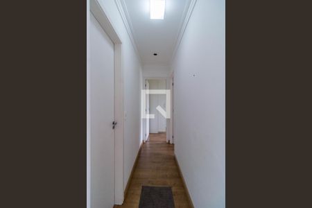 Corredor de apartamento para alugar com 2 quartos, 54m² em Vila Andrade, São Paulo