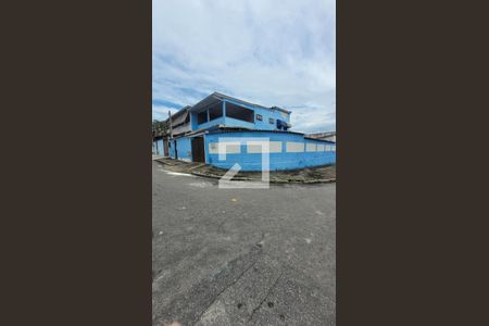 Fachada de casa para alugar com 3 quartos, 231m² em Campo Grande, Rio de Janeiro