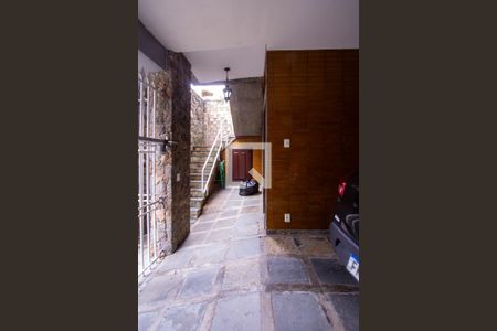 Garagem de casa de condomínio à venda com 3 quartos, 199m² em São Francisco, Niterói