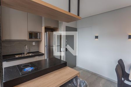 Cozinha de apartamento à venda com 1 quarto, 50m² em Lourdes, Belo Horizonte