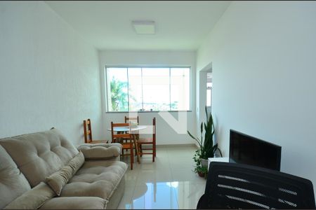 Sala de estar de apartamento à venda com 2 quartos, 60m² em Santa Efigênia, Belo Horizonte