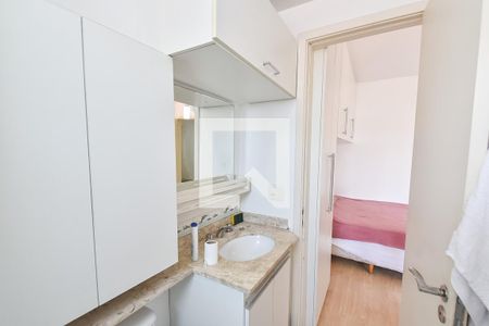 Banheiro de apartamento para alugar com 1 quarto, 28m² em Cambuci, São Paulo