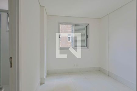 Suíte 1 de apartamento à venda com 2 quartos, 72m² em Funcionários, Belo Horizonte