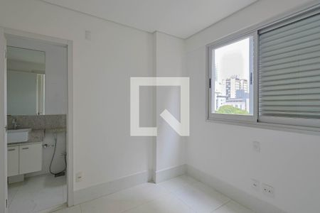 Suíte 1 de apartamento à venda com 2 quartos, 72m² em Funcionários, Belo Horizonte