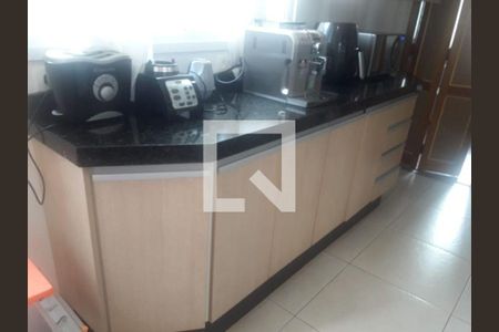 Apartamento à venda com 3 quartos, 220m² em Aclimação, São Paulo