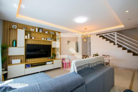 Sala de casa à venda com 3 quartos, 243m² em Vila Pires, Santo André