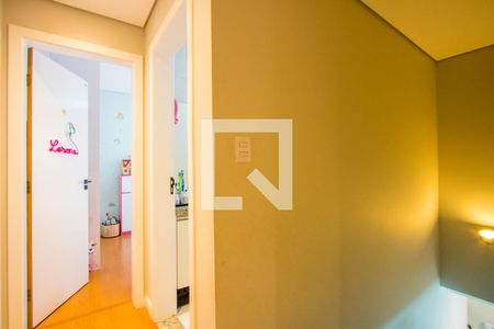 Corredor para os Quartos de casa à venda com 3 quartos, 243m² em Vila Pires, Santo André