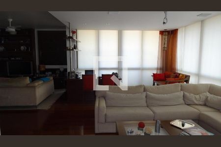 Apartamento à venda com 3 quartos, 225m² em Itaim Bibi, São Paulo