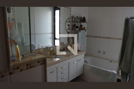 Apartamento à venda com 3 quartos, 225m² em Itaim Bibi, São Paulo