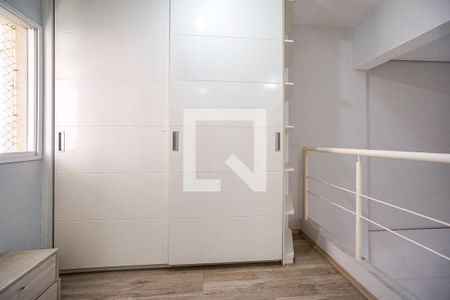 Closet da suíte de apartamento à venda com 1 quarto, 70m² em Vila Gomes Cardim, São Paulo