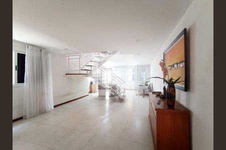 Casa à venda com 3 quartos, 96m² em Itaipu, Niterói