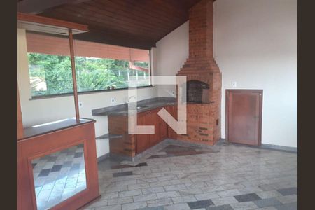 Casa à venda com 4 quartos, 230m² em Itaipu, Niterói