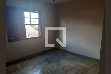 Casa à venda com 4 quartos, 230m² em Itaipu, Niterói