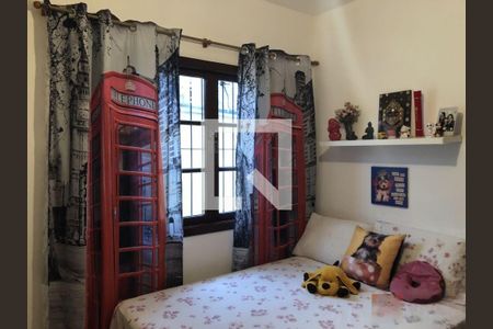 Casa à venda com 5 quartos, 200m² em Jardim Monte Kemel, São Paulo