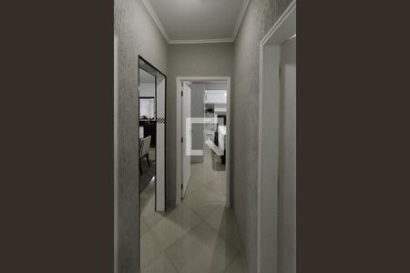 Corredor  de casa para alugar com 3 quartos, 100m² em Parque Sao Rafael, São Paulo