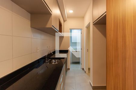 Cozinha de apartamento para alugar com 1 quarto, 27m² em Parque da Vila Prudente, São Paulo