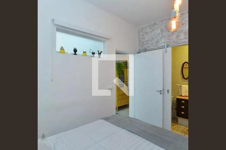 Casa à venda com 2 quartos, 95m² em Vila Anastácio, São Paulo