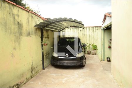 Garagem de casa à venda com 3 quartos, 274m² em Cachoeirinha, Belo Horizonte