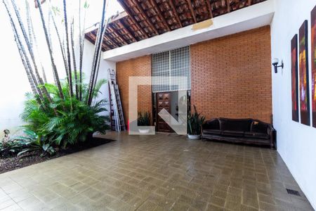 Garagem de casa à venda com 3 quartos, 400m² em Lapa, São Paulo
