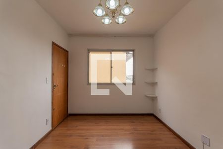 Sala de apartamento à venda com 2 quartos, 56m² em Planalto, Belo Horizonte