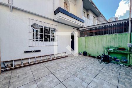 Garagem de casa para alugar com 3 quartos, 80m² em Vila Mariana, São Paulo