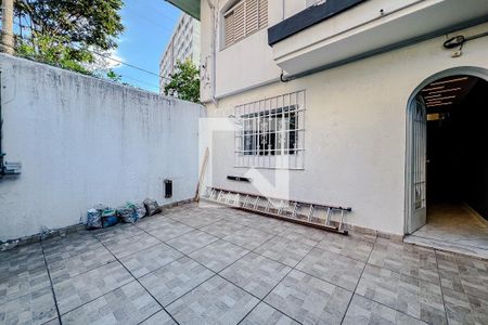 Garagem de casa para alugar com 3 quartos, 80m² em Vila Mariana, São Paulo