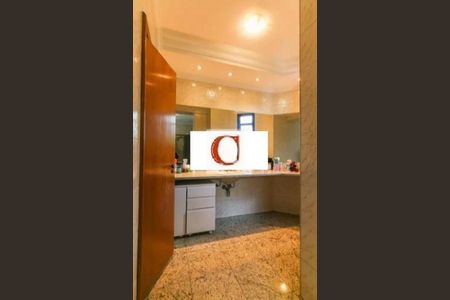 Apartamento à venda com 3 quartos, 215m² em Vila Suzana, São Paulo