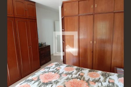 Casa à venda com 4 quartos, 230m² em Jabaquara, São Paulo