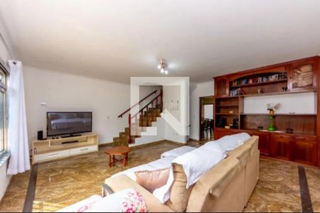 Casa à venda com 3 quartos, 278m² em Vila Carrão, São Paulo