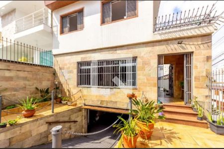 Casa à venda com 3 quartos, 278m² em Vila Carrão, São Paulo