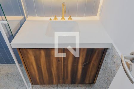 Banheiro de kitnet/studio à venda com 1 quarto, 28m² em Pinheiros, São Paulo