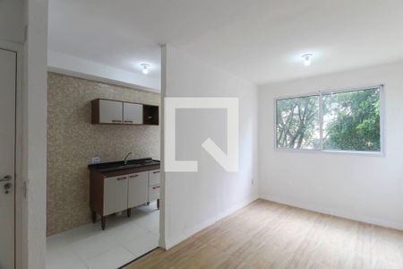 Sala de apartamento para alugar com 2 quartos, 40m² em Jardim Egle, São Paulo