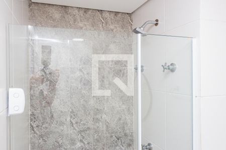 Banheiro de apartamento para alugar com 2 quartos, 64m² em Vila Castelo, São Paulo