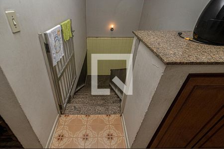 Escada Superior de casa à venda com 3 quartos, 321m² em Vila da Saúde, São Paulo