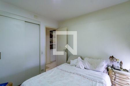 Suíte de apartamento à venda com 2 quartos, 70m² em Vila Suzana, São Paulo