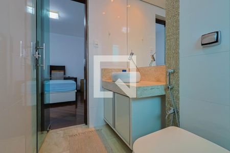 Banheiro da Suíte 3 de casa à venda com 3 quartos, 300m² em Alto Caiçaras, Belo Horizonte