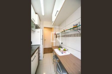 Cozinha de apartamento à venda com 2 quartos, 50m² em Jardim Textil, São Paulo