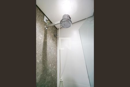 Banheiro de apartamento à venda com 2 quartos, 50m² em Jardim Textil, São Paulo