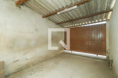 Garagem de casa à venda com 2 quartos, 90m² em Sarandi, Porto Alegre