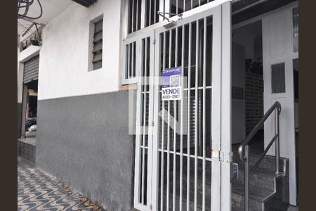 Fachada + Plaquinha de apartamento para alugar com 1 quarto, 40m² em Sé, São Paulo